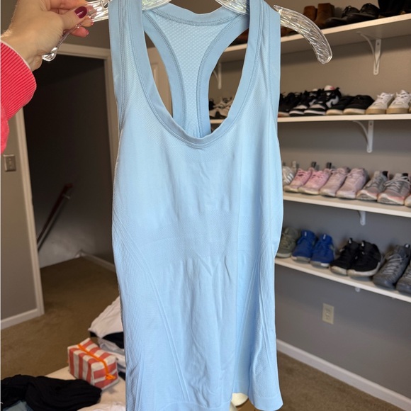 Women’s momentum seamless racerback tank top - Picture 2 of 3